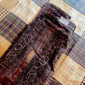 Brand new with tags NYDJ python snake denim skinny jeans 16